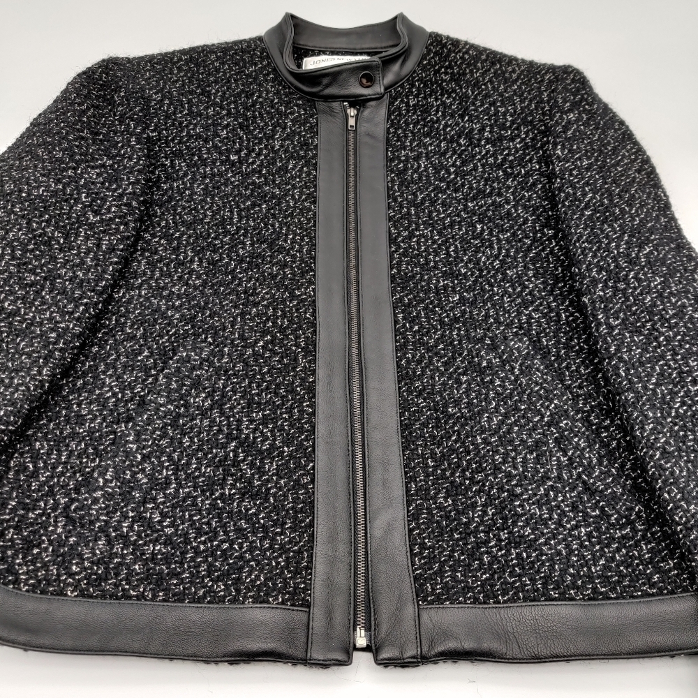 Gorgeous Vintage Jones New York Jacket 4
